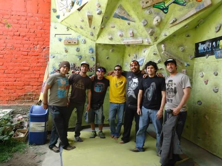 Monkeywasi Climbing Hostel Huaraz  Exterior foto